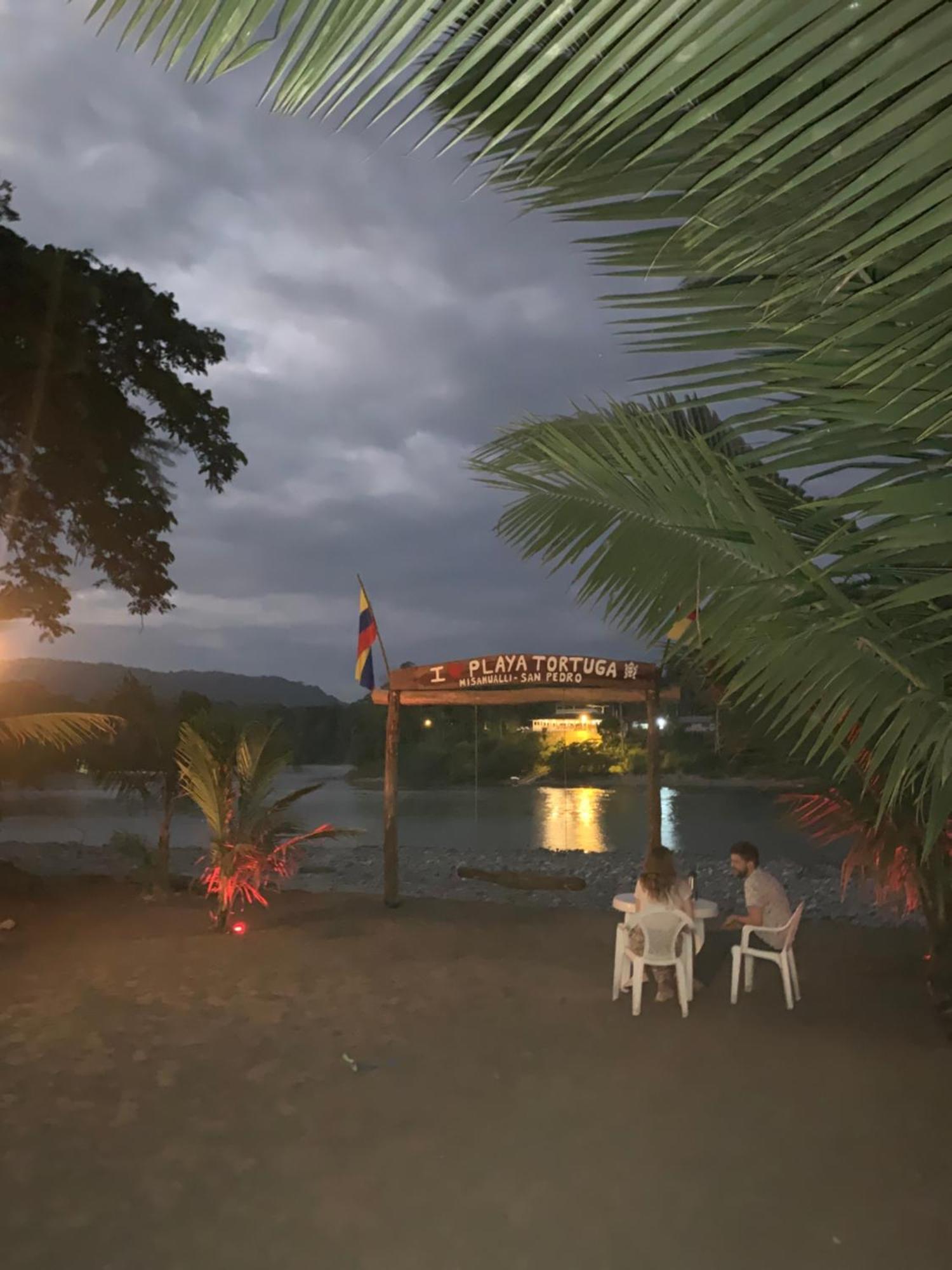 Appartement Playa Tortuga à Puerto Misahuallí Extérieur photo